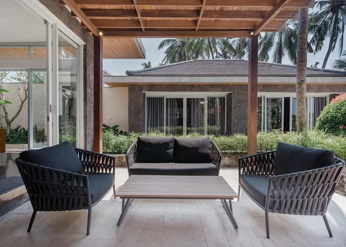 Villa Coconut Grove 3br Pool