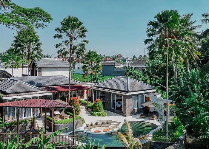 Coconut Grove 3br Pool *